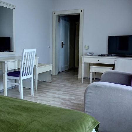 פרישטינה Hotel Gorenje מראה חיצוני תמונה